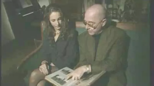 الكبار لا التسجيل السادس فيلم سكس عربي يصور صديقته في العمل سرا هايز