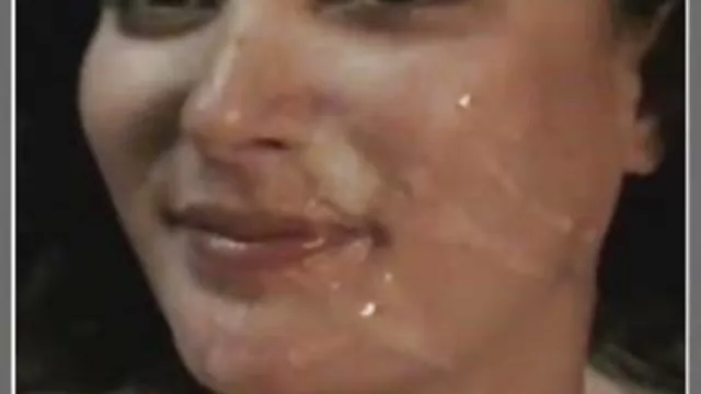 الكبار لا التسجيل الناس بسيطة و جولين البلع الدجاج و مارس الجنس xnxx عربي جامد